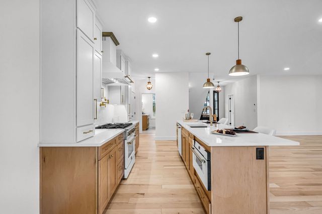 49 Balsam Hill Rd, Ludlow, MA 01056