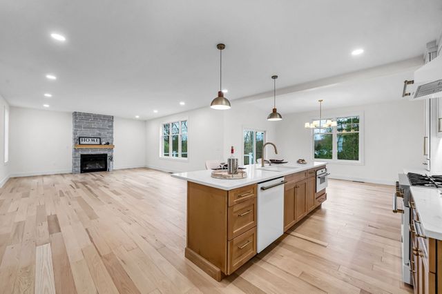 49 Balsam Hill Rd, Ludlow, MA 01056