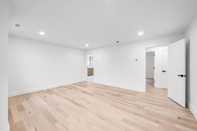49 Balsam Hill Rd, Ludlow, MA 01056