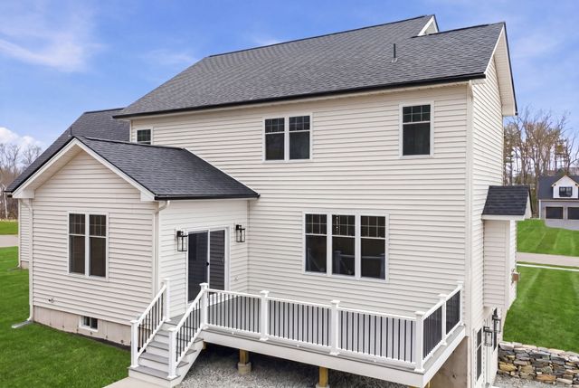 49 Balsam Hill Rd, Ludlow, MA 01056