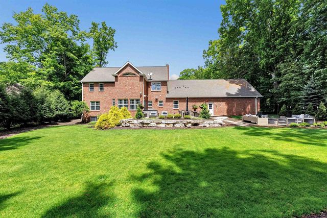 1395 NAVAJO TRAIL, Green Bay, WI 54313