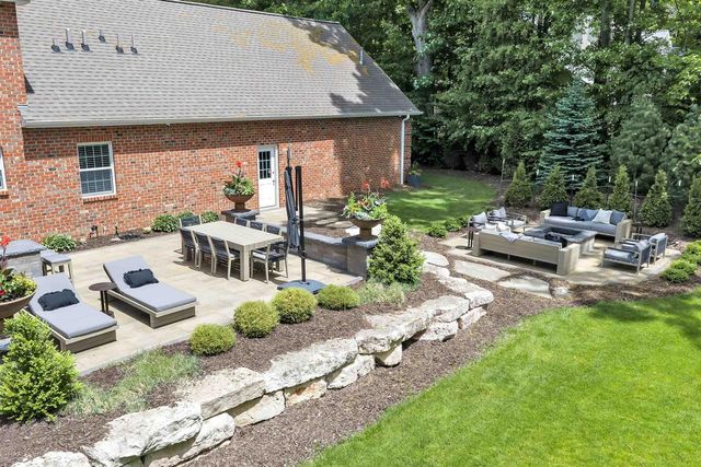 1395 NAVAJO TRAIL, Green Bay, WI 54313