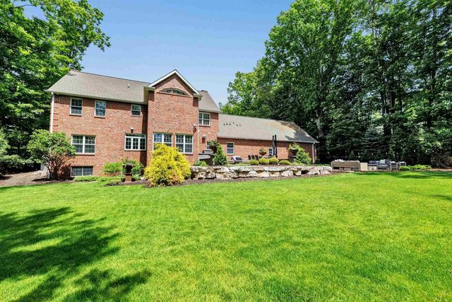 1395 NAVAJO TRAIL, Green Bay, WI 54313