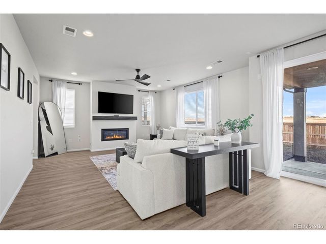 9166 Uravan Ct, Commerce City, CO 80022