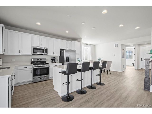 9166 Uravan Ct, Commerce City, CO 80022