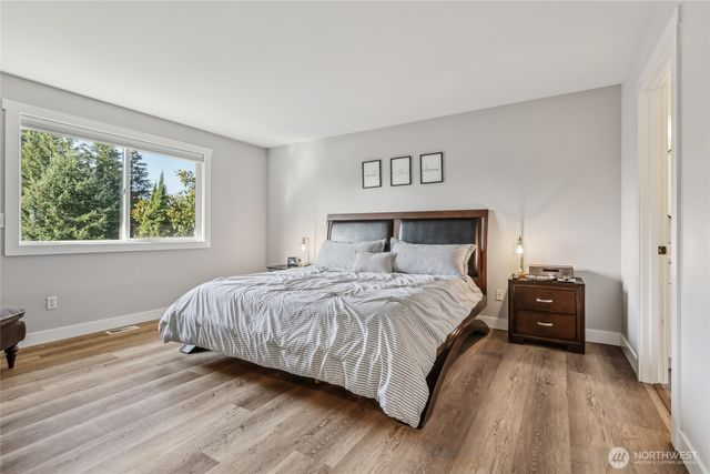 21611 SE 257th Place, Maple Valley, WA 98038