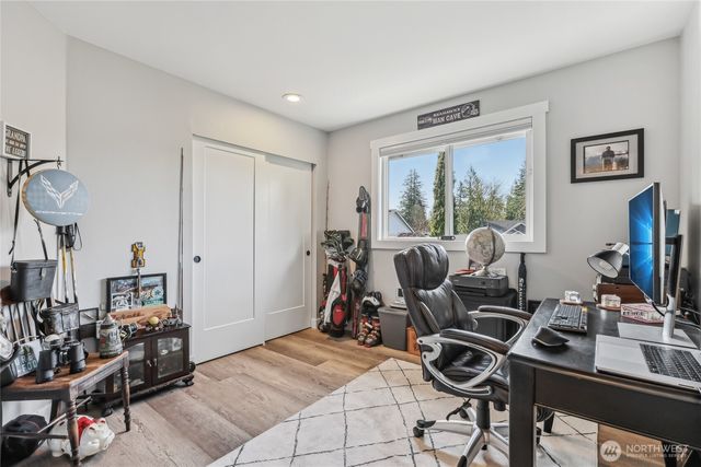 21611 SE 257th Place, Maple Valley, WA 98038