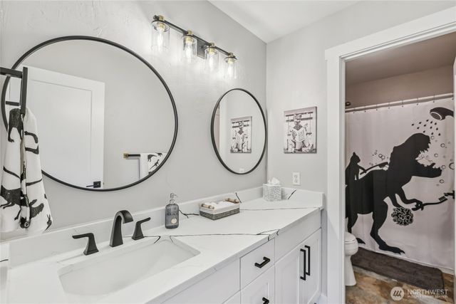 21611 SE 257th Place, Maple Valley, WA 98038