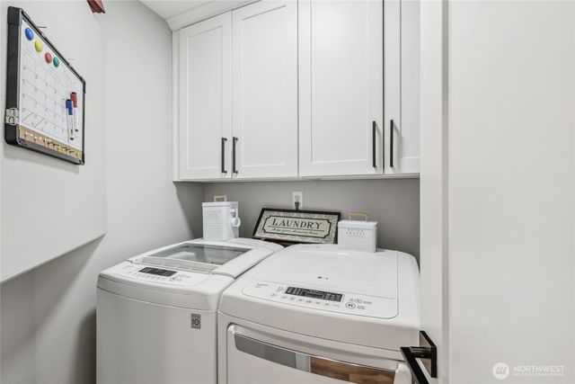 21611 SE 257th Place, Maple Valley, WA 98038