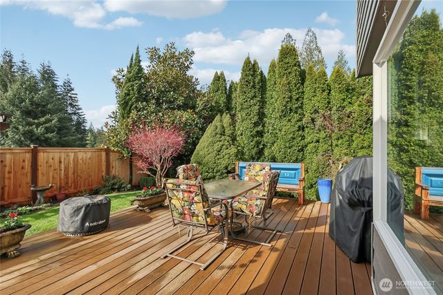 21611 SE 257th Place, Maple Valley, WA 98038