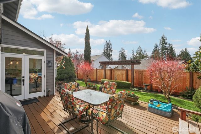 21611 SE 257th Place, Maple Valley, WA 98038