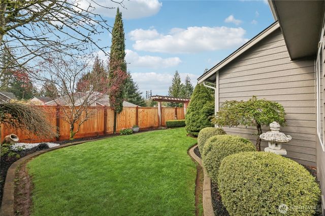 21611 SE 257th Place, Maple Valley, WA 98038