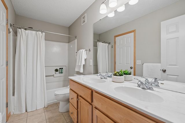 17756 71st Avenue N, Maple Grove, MN 55311