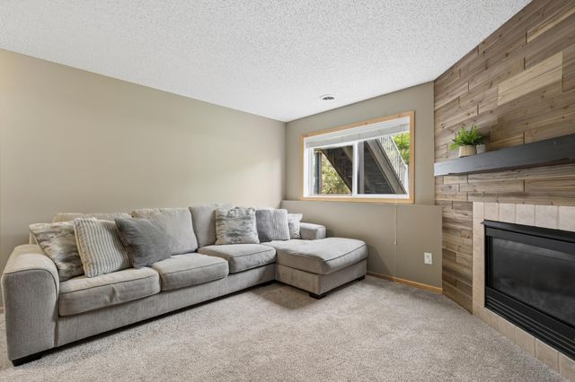 17756 71st Avenue N, Maple Grove, MN 55311