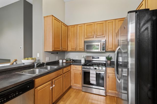 17756 71st Avenue N, Maple Grove, MN 55311