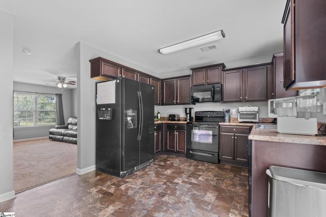 626 Duncan Station Drive, Duncan, SC 29334