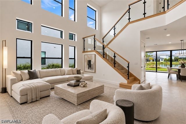 20419 Fair Oak LN, Estero, FL 33928