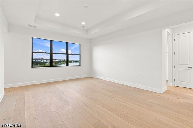 20419 Fair Oak LN, Estero, FL 33928