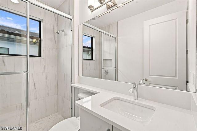 20419 Fair Oak LN, Estero, FL 33928