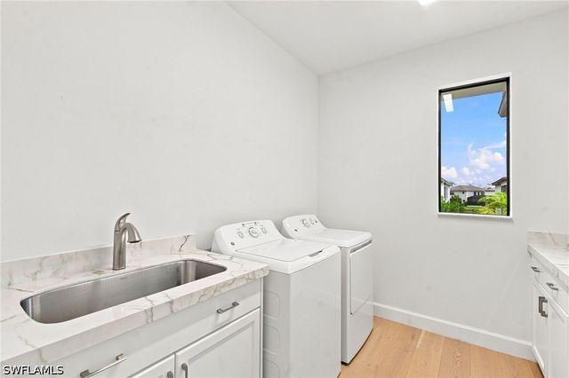 20419 Fair Oak LN, Estero, FL 33928