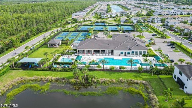 20419 Fair Oak LN, Estero, FL 33928