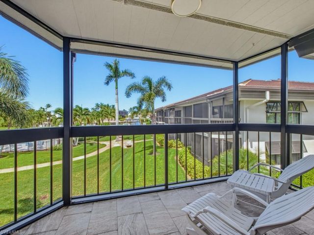 525 Seaview CT M4, Marco Island, FL 34145