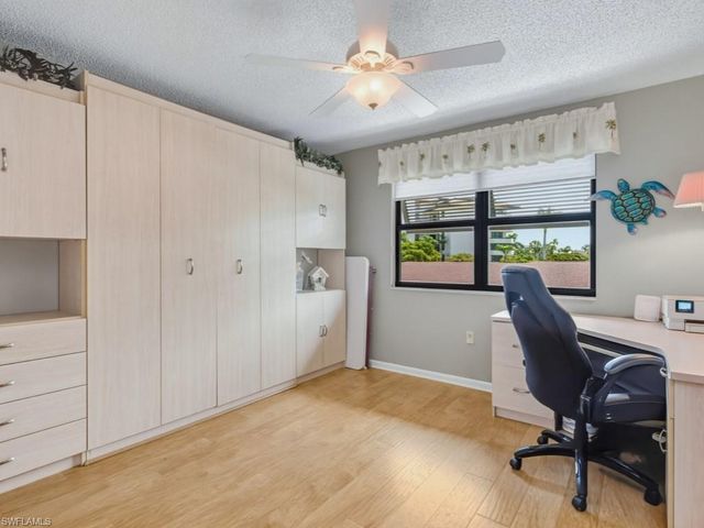 525 Seaview CT M4, Marco Island, FL 34145