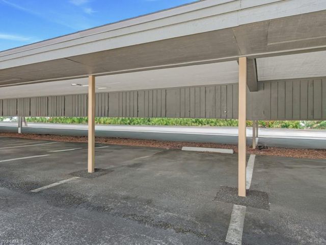 525 Seaview CT M4, Marco Island, FL 34145