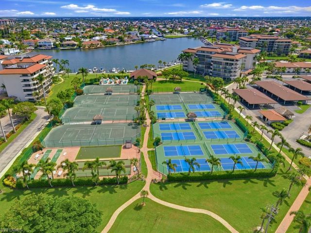 525 Seaview CT M4, Marco Island, FL 34145