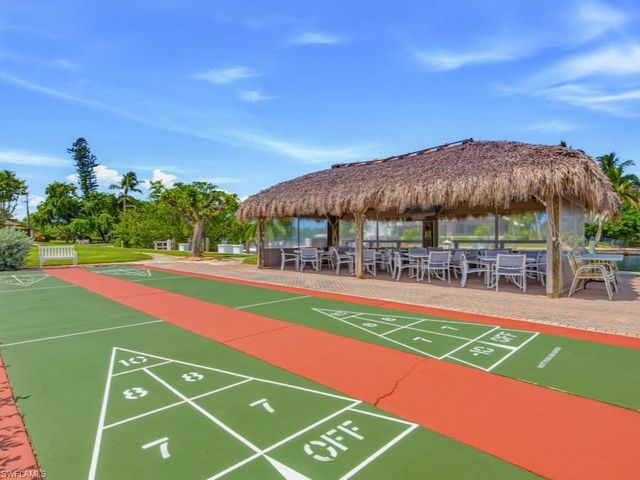 525 Seaview CT M4, Marco Island, FL 34145