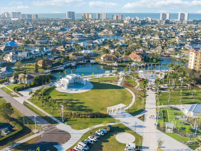 525 Seaview CT M4, Marco Island, FL 34145