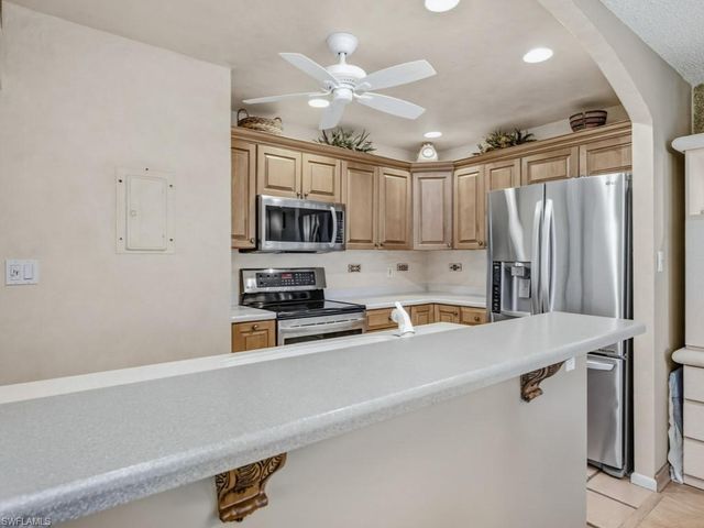 525 Seaview CT M4, Marco Island, FL 34145