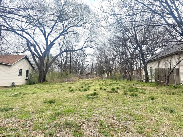 217 W Acheson Street, Denison, TX 75020