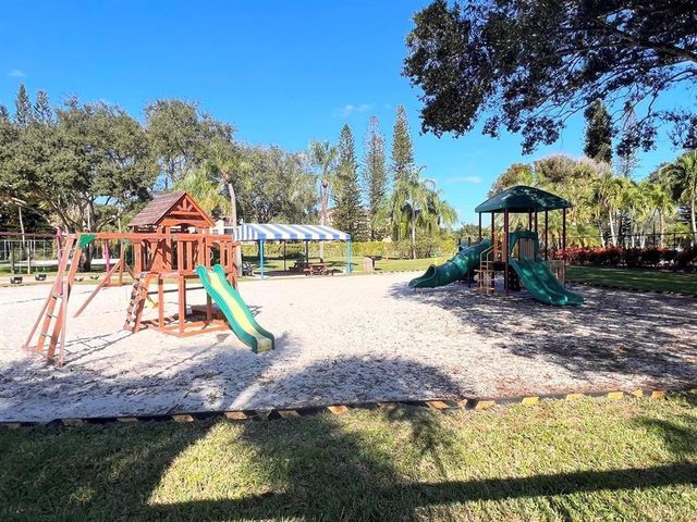 3000 NW 42nd Avenue B201, Coconut Creek, FL 33066