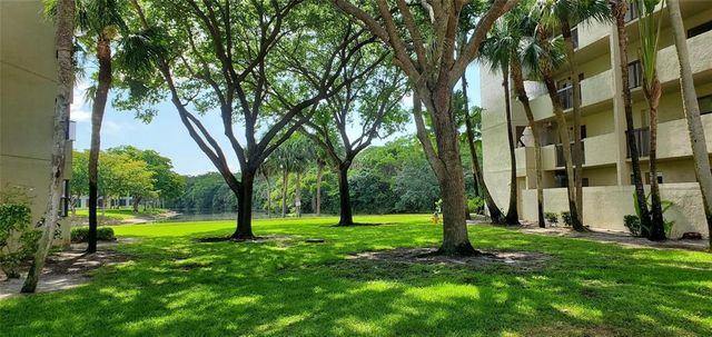 3000 NW 42nd Avenue B201, Coconut Creek, FL 33066