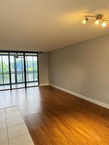 3000 NW 42nd Avenue B201, Coconut Creek, FL 33066