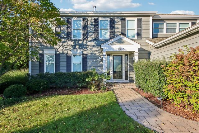 17945 W Pond Ridge Circle, Gurnee, IL 60031