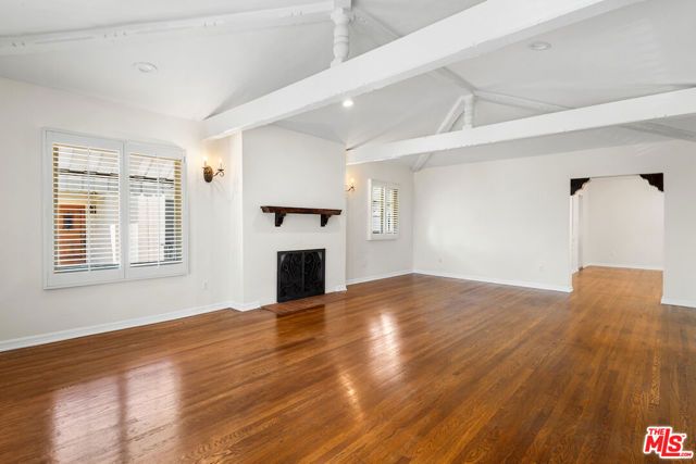 119 N Orange Drive, Los Angeles, CA 90036