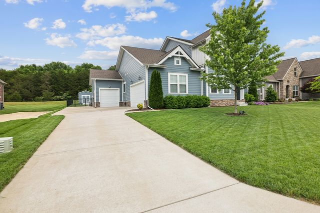517 Oakvale Ln, Mount Juliet, TN 37122