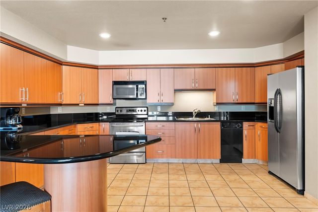 211 East Flamingo Road 1619, Las Vegas, NV 89169