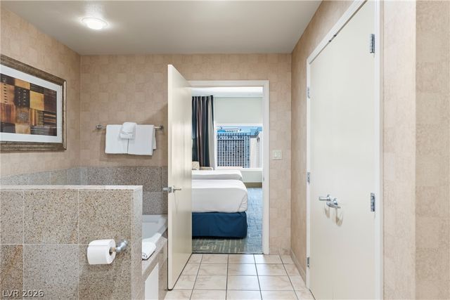211 East Flamingo Road 1619, Las Vegas, NV 89169