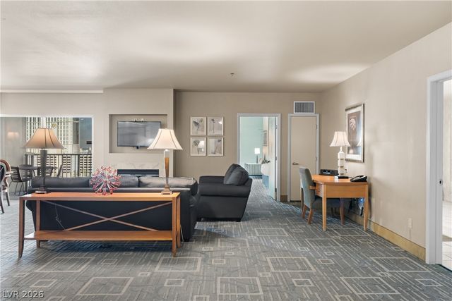 211 East Flamingo Road 1619, Las Vegas, NV 89169