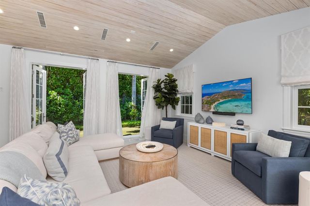 211 Ocean Terrace, Palm Beach, FL 33480