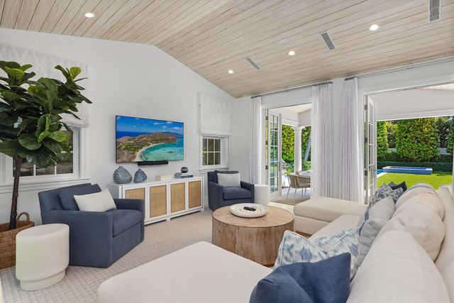 211 Ocean Terrace, Palm Beach, FL 33480