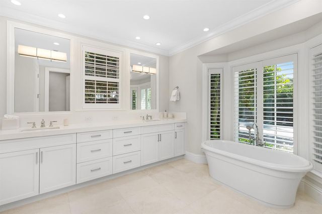 211 Ocean Terrace, Palm Beach, FL 33480