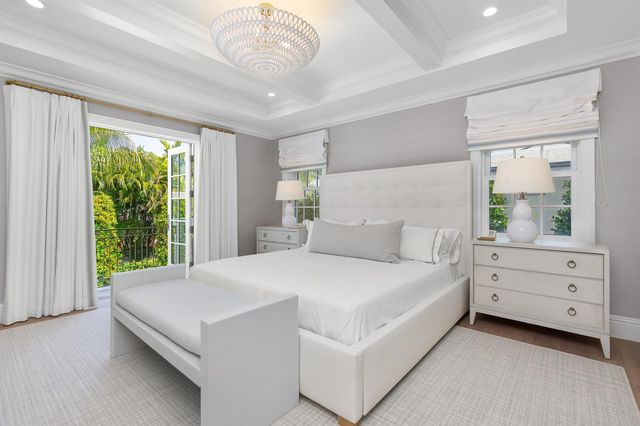 211 Ocean Terrace, Palm Beach, FL 33480