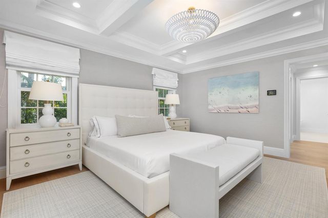 211 Ocean Terrace, Palm Beach, FL 33480