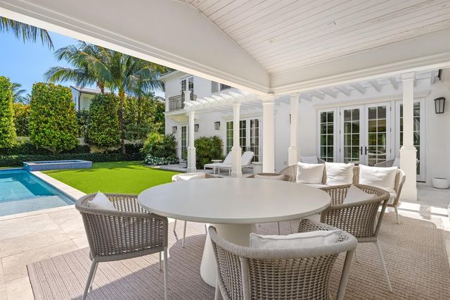 211 Ocean Terrace, Palm Beach, FL 33480