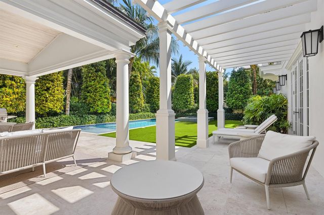 211 Ocean Terrace, Palm Beach, FL 33480