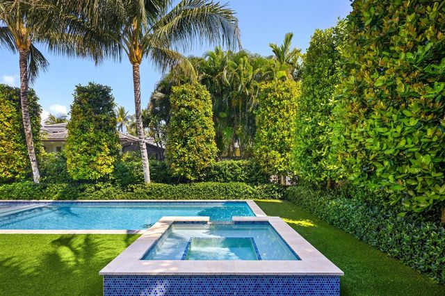 211 Ocean Terrace, Palm Beach, FL 33480
